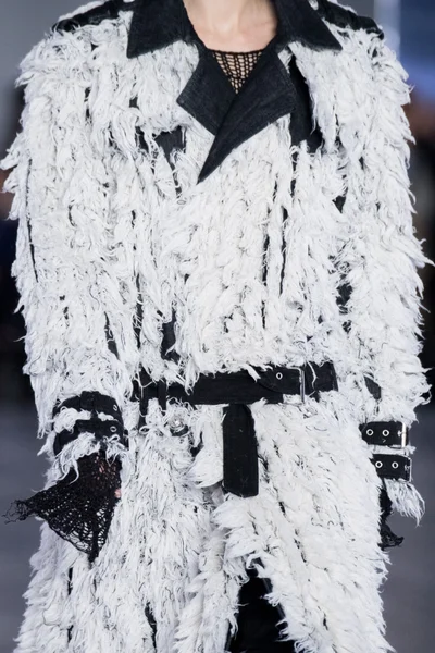 Look 66